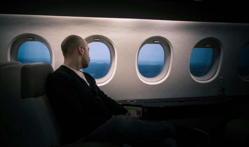 Business class in aereo: qual è il costo medio per viaggiare al top della comodità Business class in aereo: qual è il costo medio per viaggiare al top della comodità